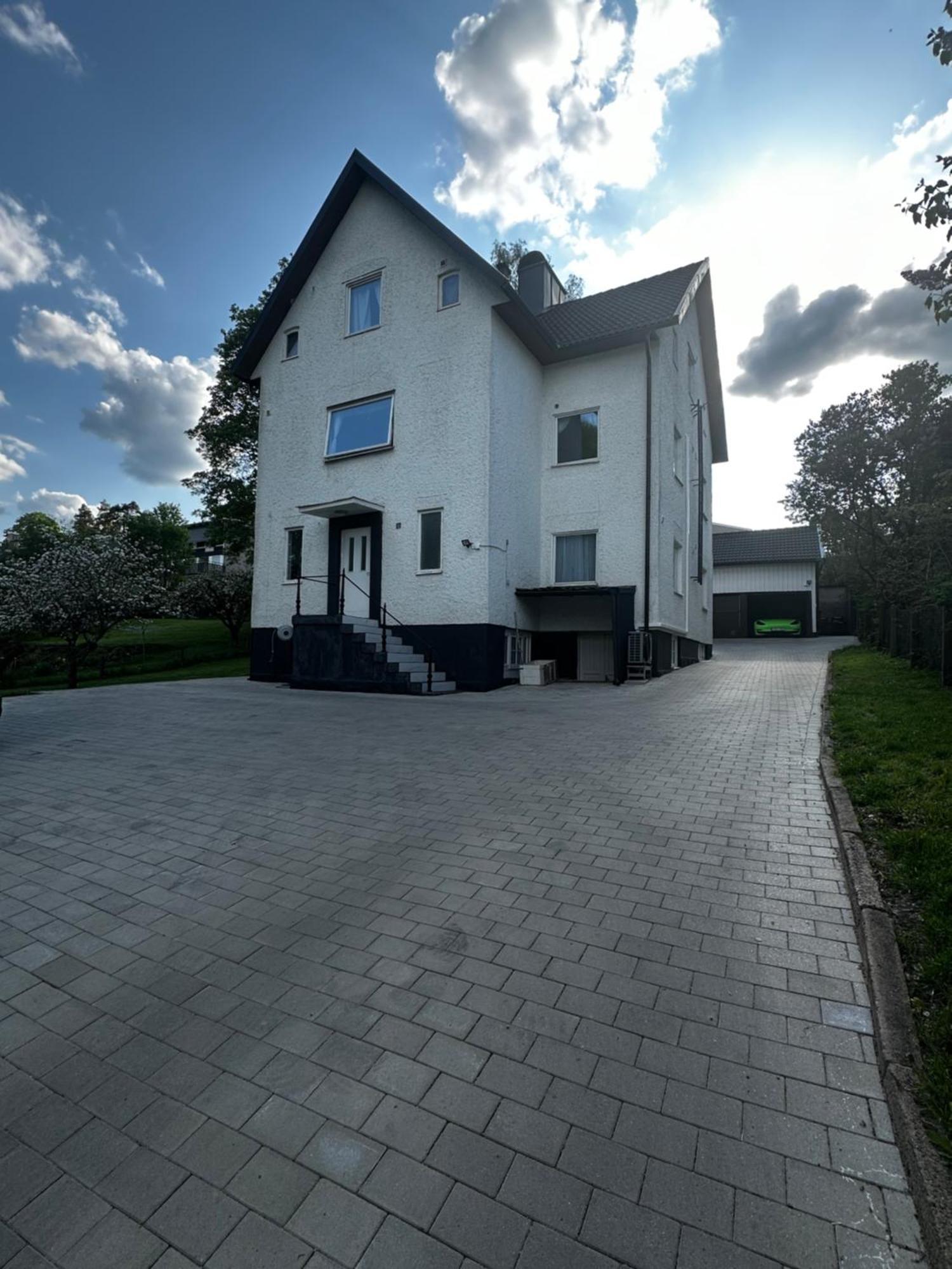 Luxury 2 Rooms Residence At The Heart Of Бурос Экстерьер фото